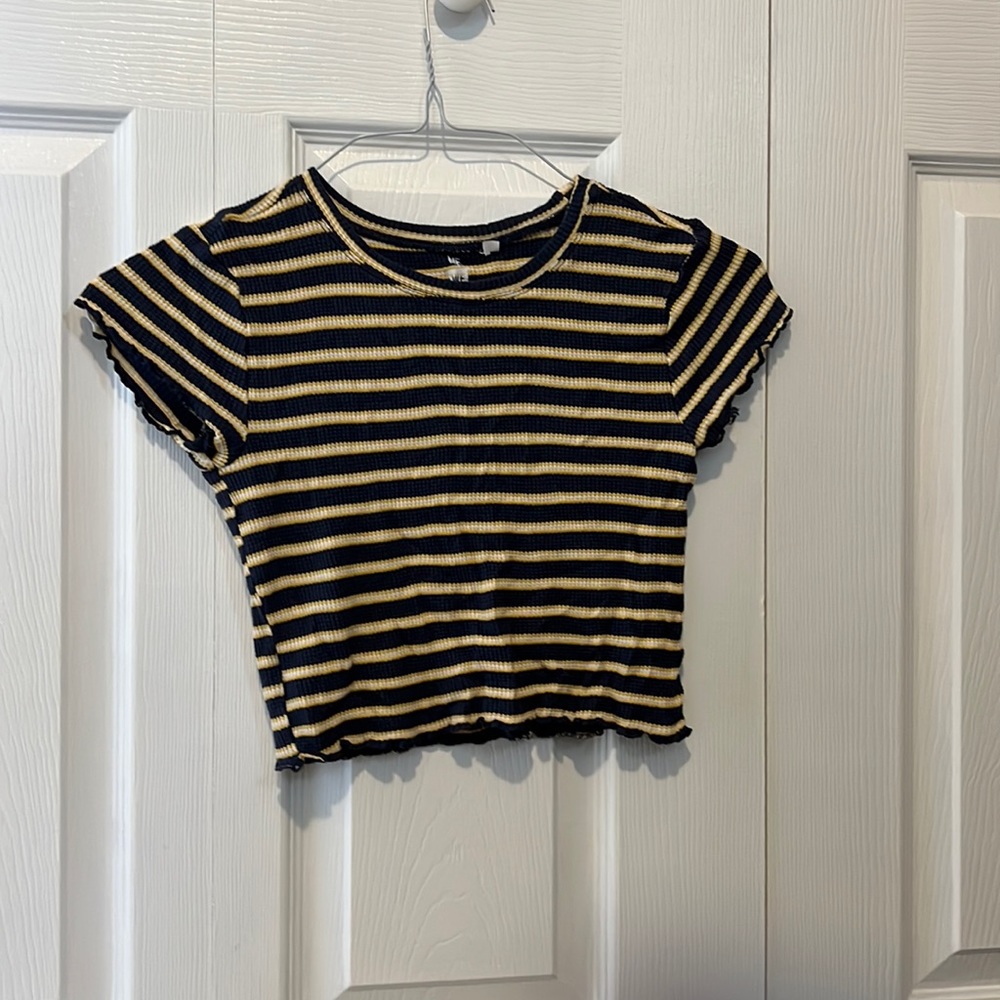 Me to We striped crop top size XS